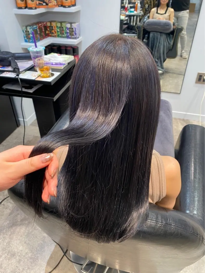 ロング ハイライト 松田 真央のヘアスタイル