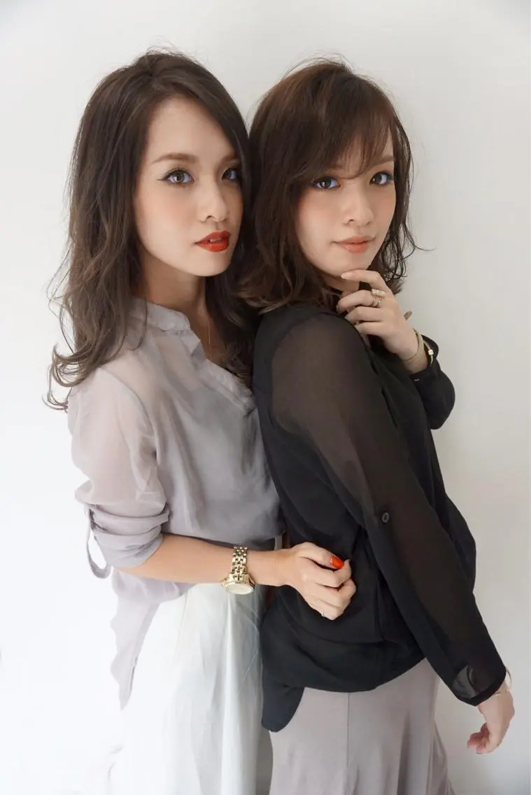 ロング 柔らかな縮毛矯正 透明感カラー💫のヘアスタイル