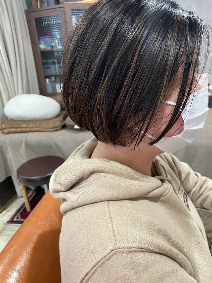 ショート ハイライト カット ヘアカラー トリートメント ayane⭐️ボブ・ ショート・パーマのヘアスタイル