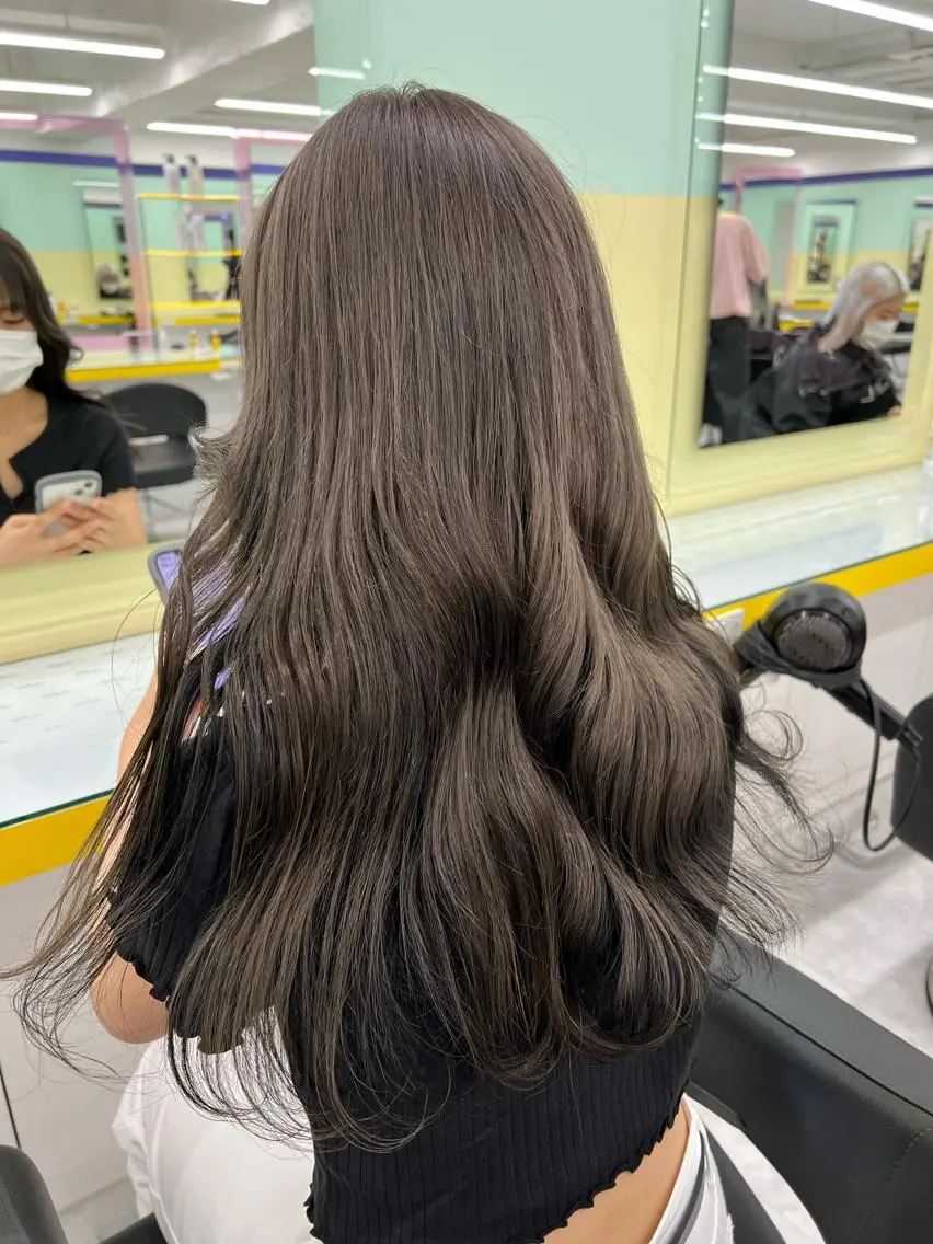 ロング カラー 韓流トレンドヘア 🎀RINAKO🎀のヘアスタイル
