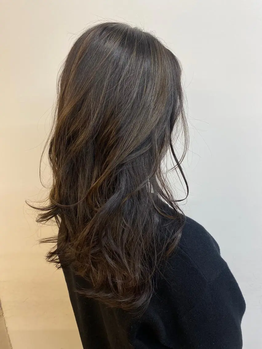 ロング カラー ハイライトカラー ハイライト 上田 エミのヘアスタイル
