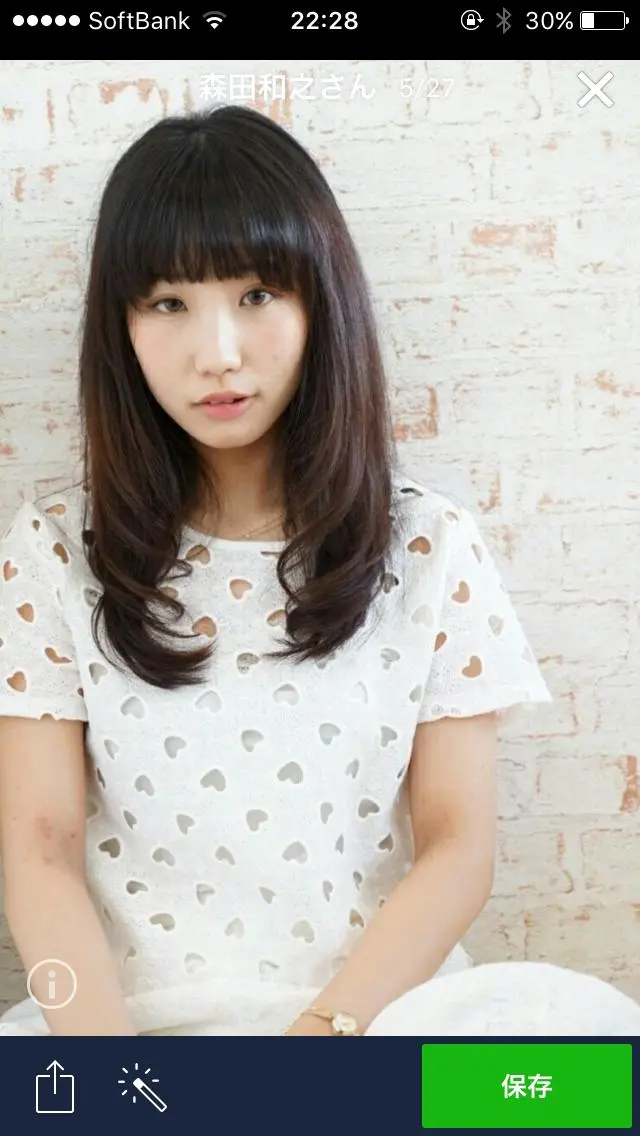 ミディアム ヘアールーム アートのヘアスタイル