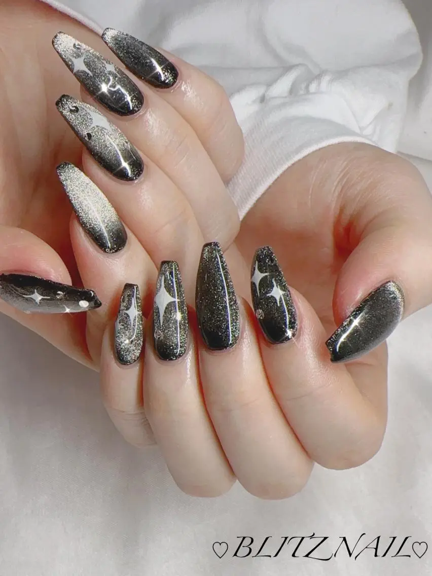 ネイル BLITZ Nail 岩田💅🏻✨のネイルデザイン