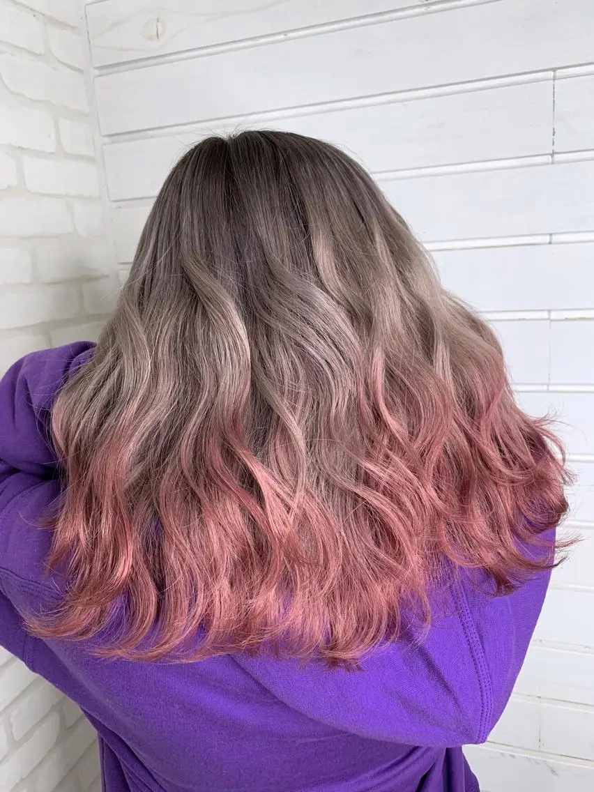 ミディアム 穐田 司樹のヘアスタイル