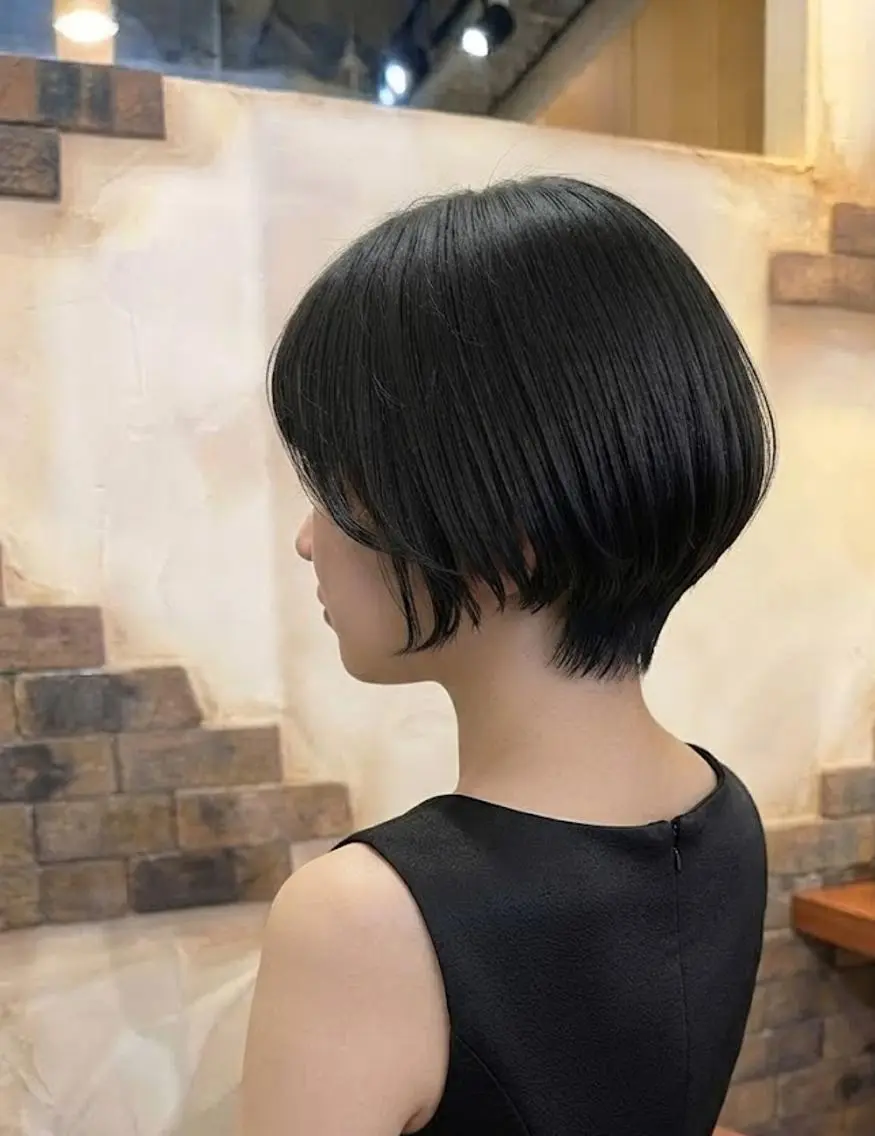 ショート カラー ショートボブ 黒髪 ボブ くびれヘア ショートヘア カット トリートメント ヘッドスパ flencia 丸 和博|カットのヘアスタイル