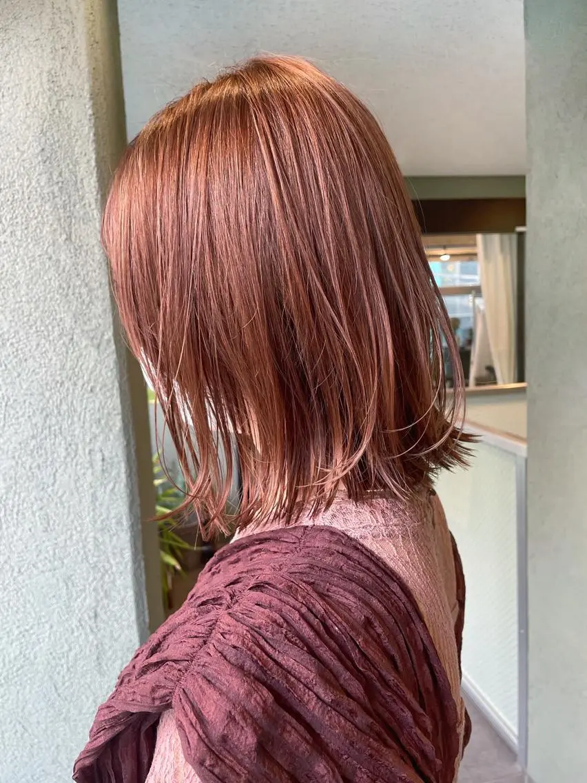 ミディアム カラー ベージュカラー ハイライトカラー ピンクカラー ピンクベージュ ハイライト カット ヘアカラー トリートメント HIROKI ”博多 /ボブのヘアスタイル