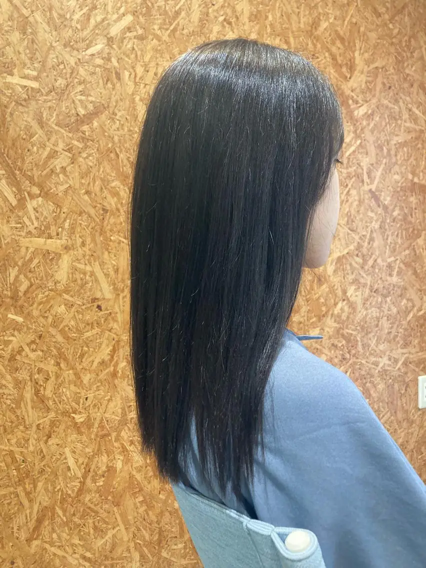 カラー アッシュ ヘアカラー 折本 沙織のヘアスタイル