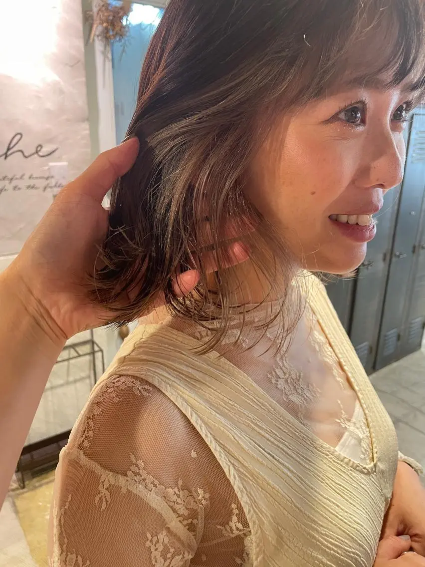 ミディアム カット ヘアカラー トリートメント ayane⭐️ボブ・ ショート・パーマのヘアスタイル