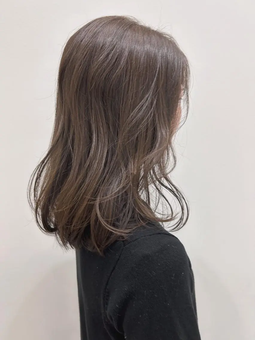 ミディアム 💛🤍U too e’s /店長🧸のヘアスタイル
