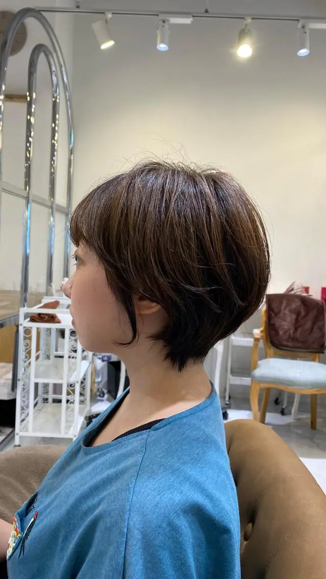ショート カラー くびれヘア ショートヘア 坂井 茅聖のヘアスタイル