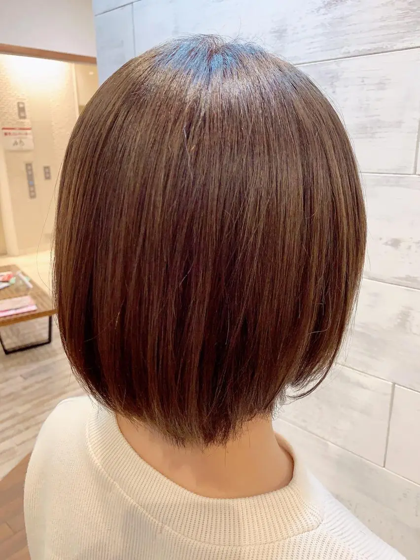ショート カラー ブラウンカラー ヘアカラー 大人レイヤー×艶髪 小久保　春暁のヘアスタイル