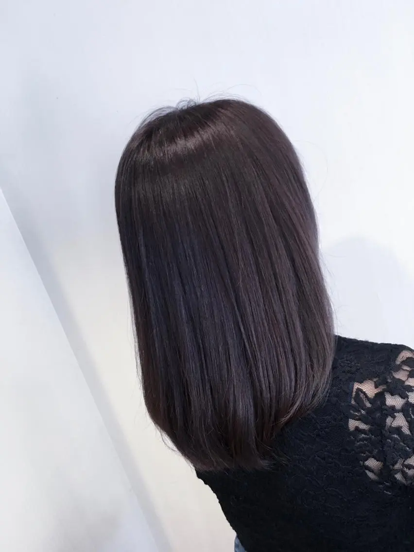 ミディアム カラー アッシュ ピンクカラー バイオレットカラー バイオレットアッシュ 小國 綾かのヘアスタイル