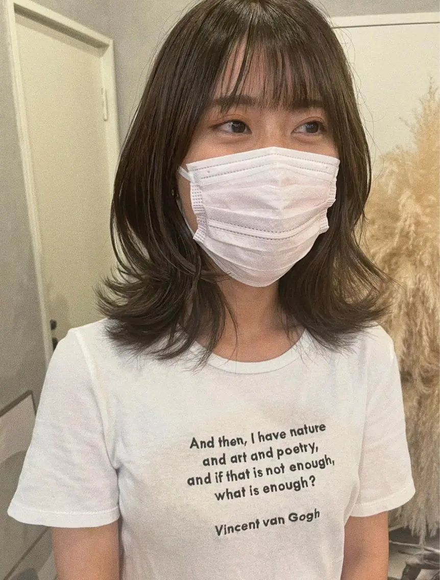 ミディアム カラー ブリーチ 透明感カラー グレージュ ブリーチなしカラー レイヤーカット カット ヘアカラー はるか 💐 お悩み改善美容師のヘアスタイル