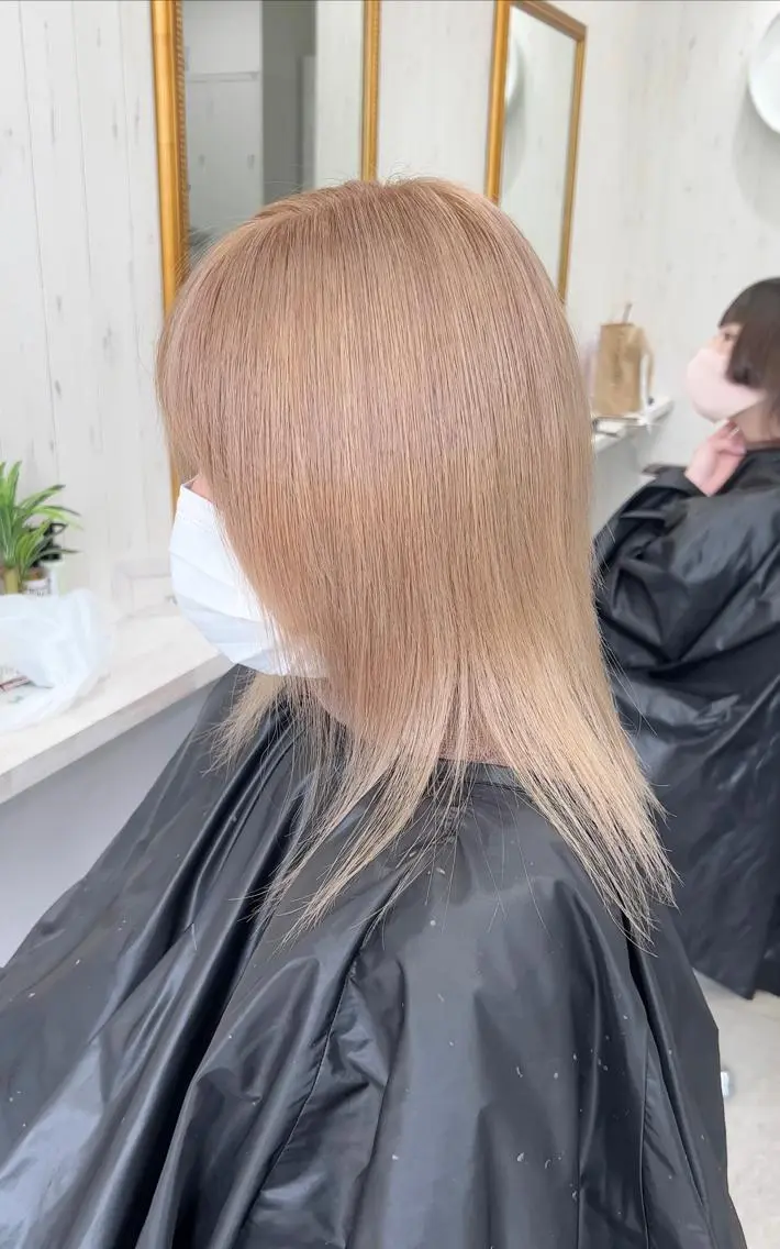 セミロング ヘアカラー TAKATO ✨ハイトーン✨のヘアスタイル
