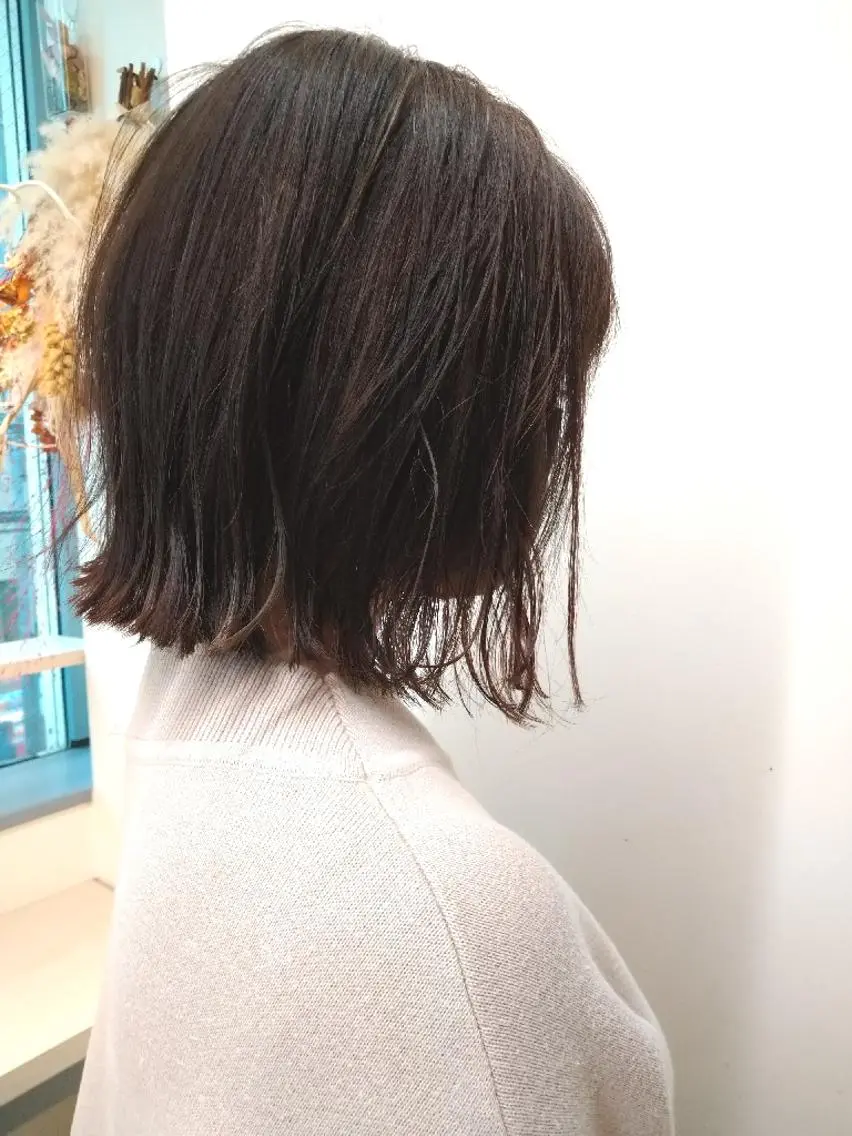 ミディアム 山田 智加のヘアスタイル