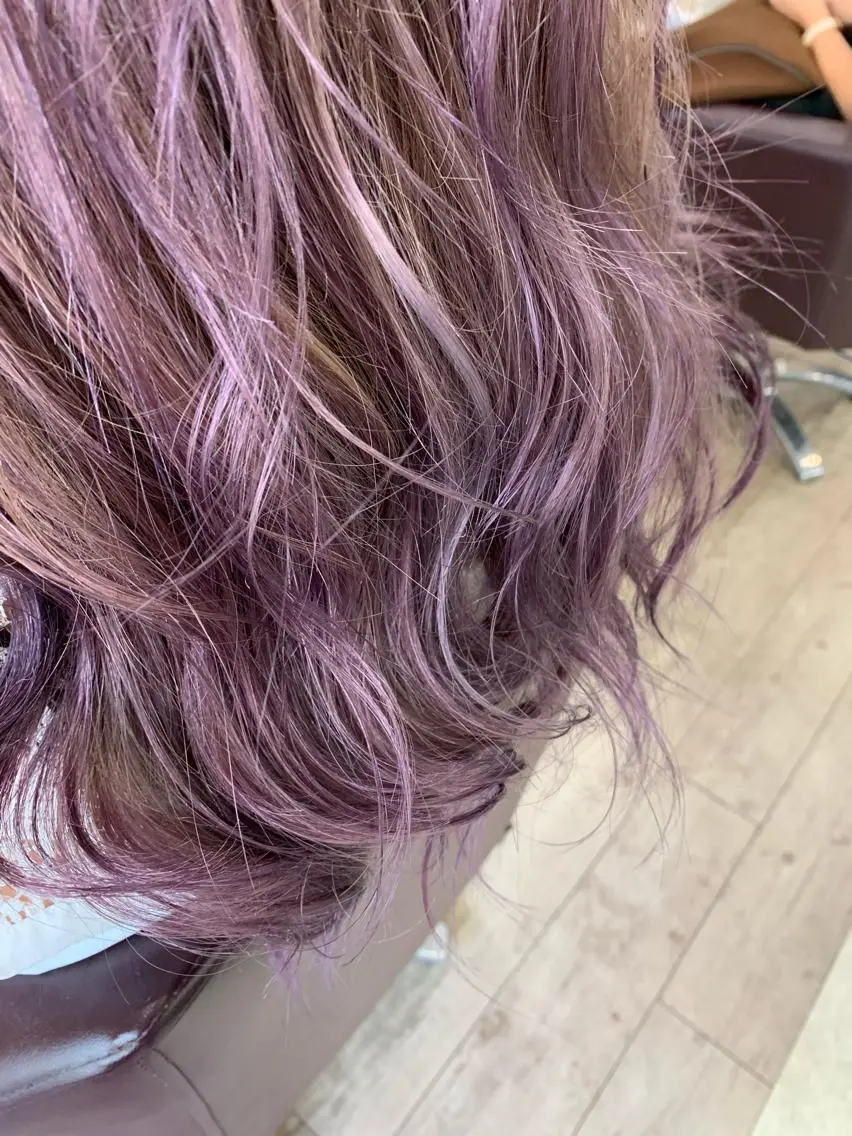 ロング カラー ラベンダーカラー ピンクカラー ピンクラベンダー カット ヘアカラー トリートメント 松本 亮のヘアスタイル