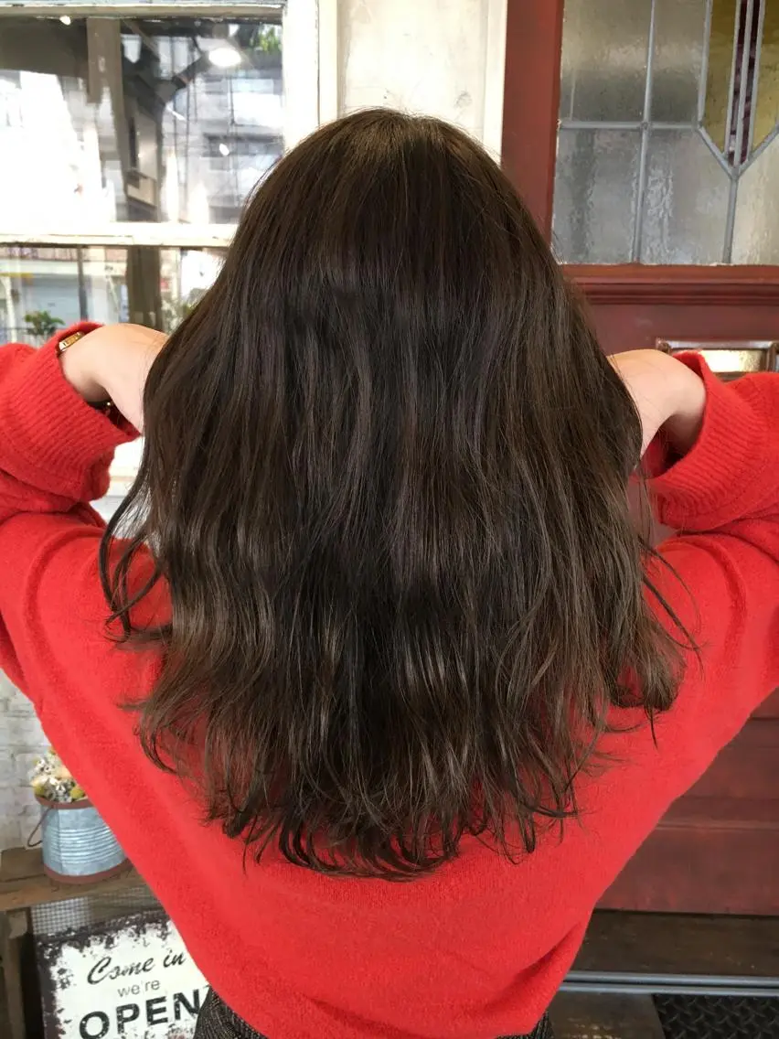 セミロング カラー アッシュ ベージュカラー カット 縮毛矯正 hair salon Zöld.のヘアスタイル