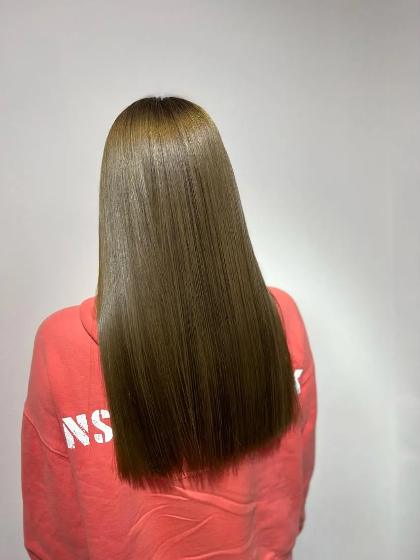 セミロング カラー ブリーチ ケアブリーチ ダブルカラー イヤリングカラー ハイライトカラー 神戸ボブ✂️ ioe三宮/田 伸佳のヘアスタイル