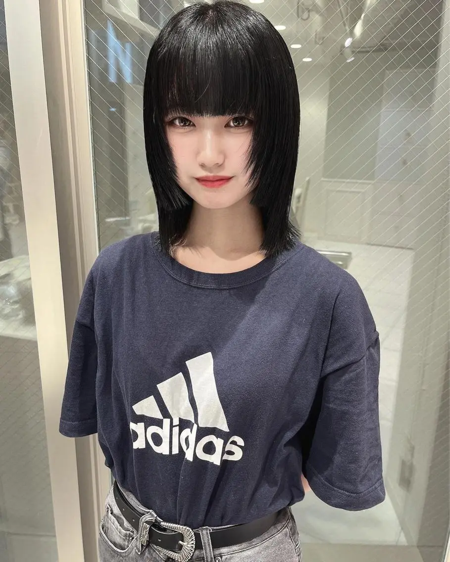 ミディアム ボブ ウルフカット ウルフボブ ウルフカット／吉村 桃子のヘアスタイル
