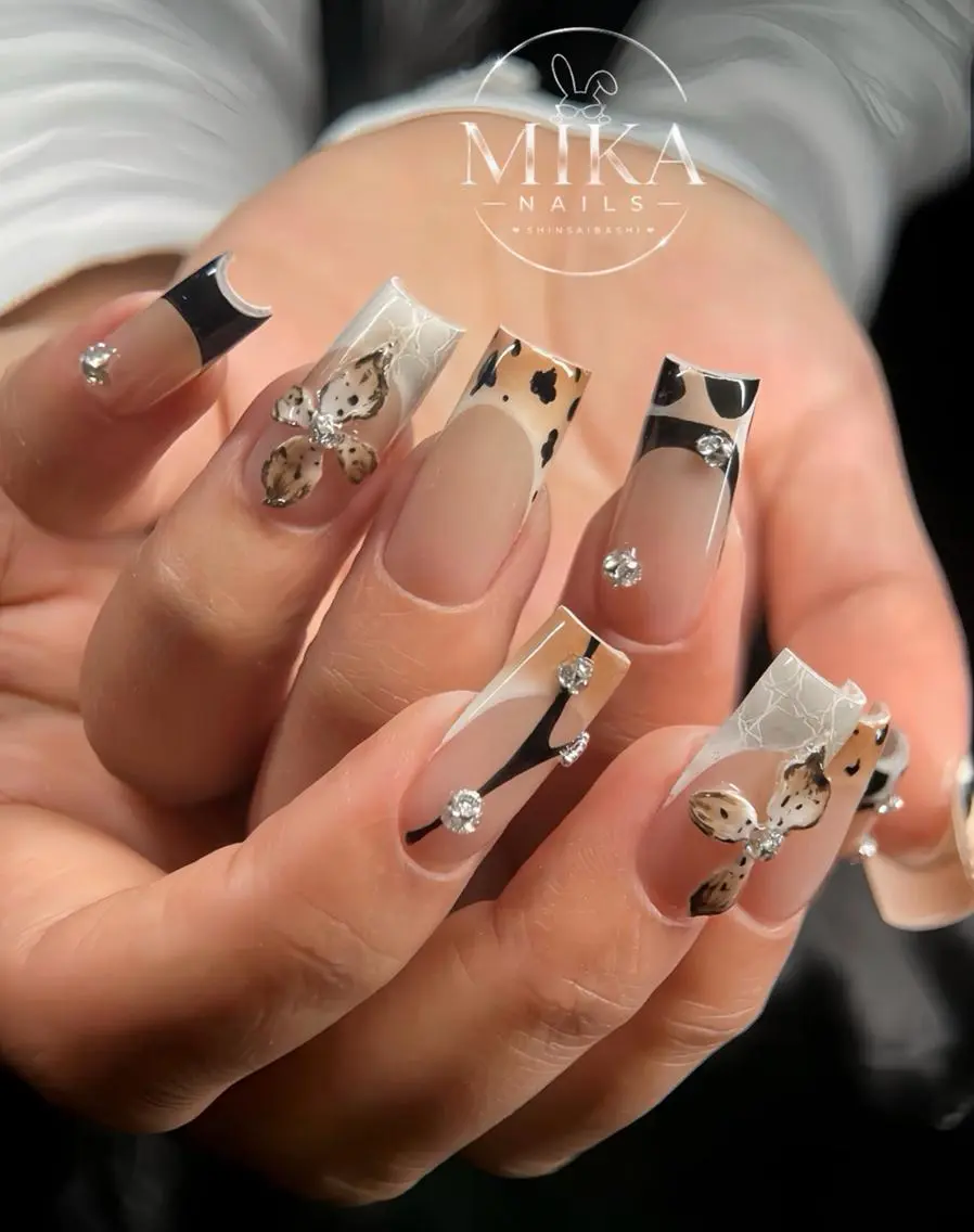 ネイル アートネイル チークネイル ドット フットネイル フレンチネイル ハンドネイル Genie Mika Nailsのネイルデザイン
