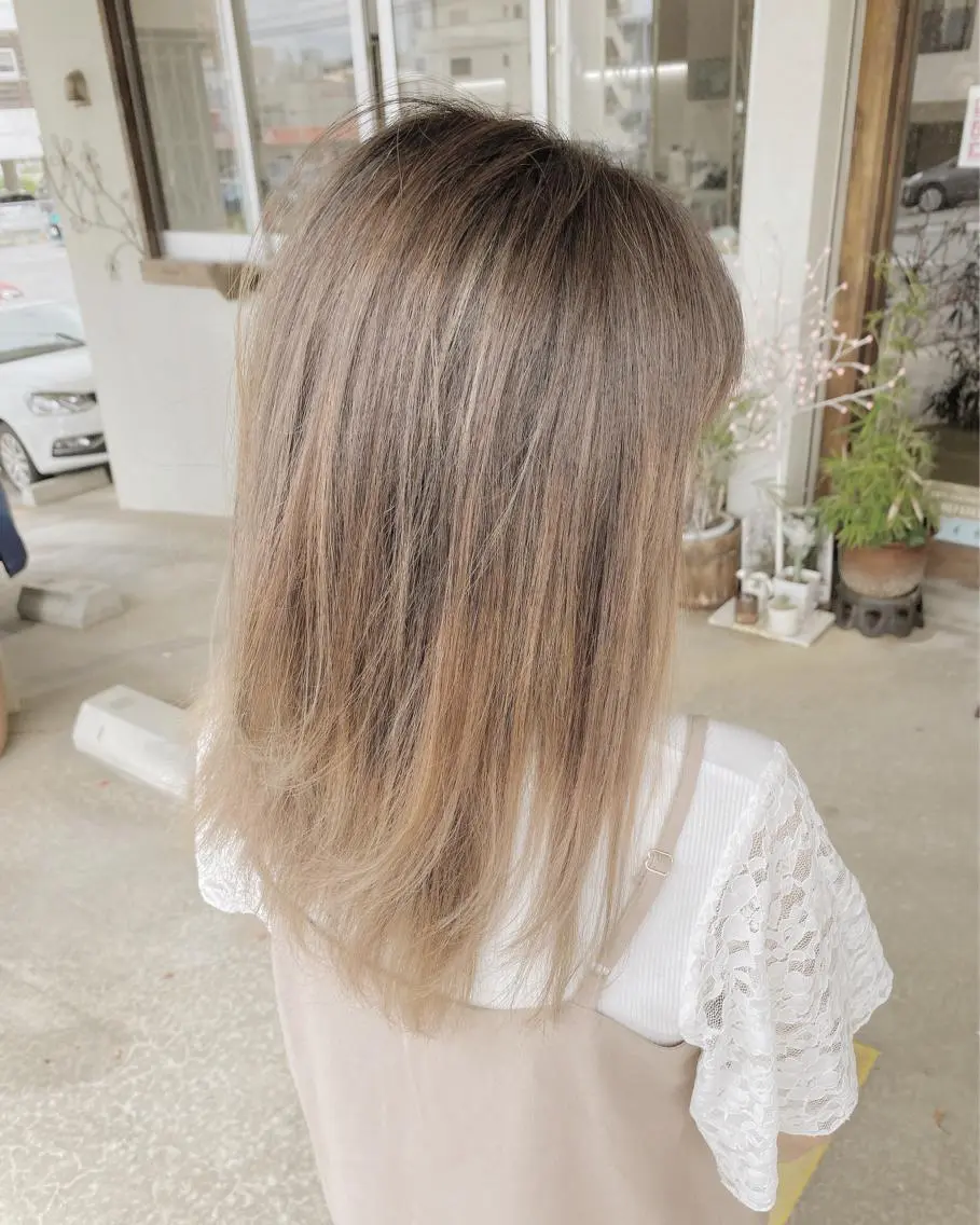 ミディアム カラー イルミナカラー カット ヘアカラー grand juteのヘアスタイル