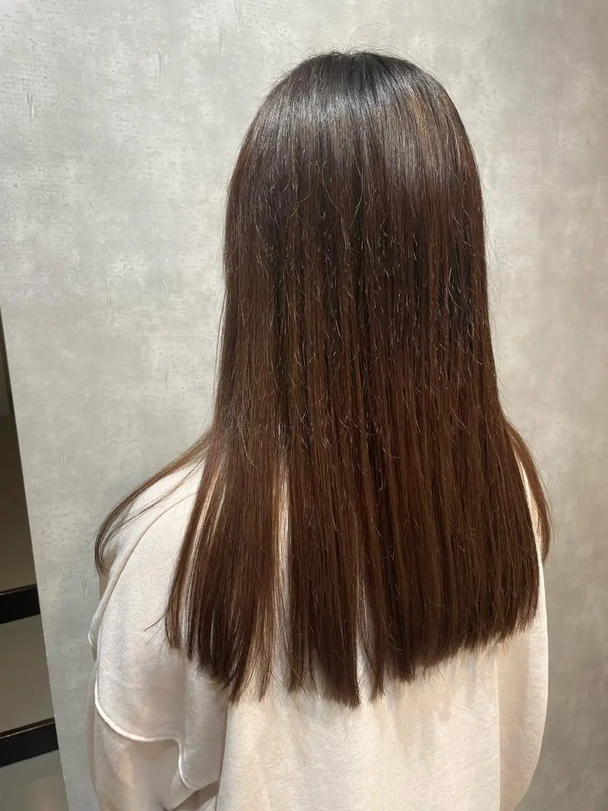 セミロング chic 有山 美瑠のヘアスタイル