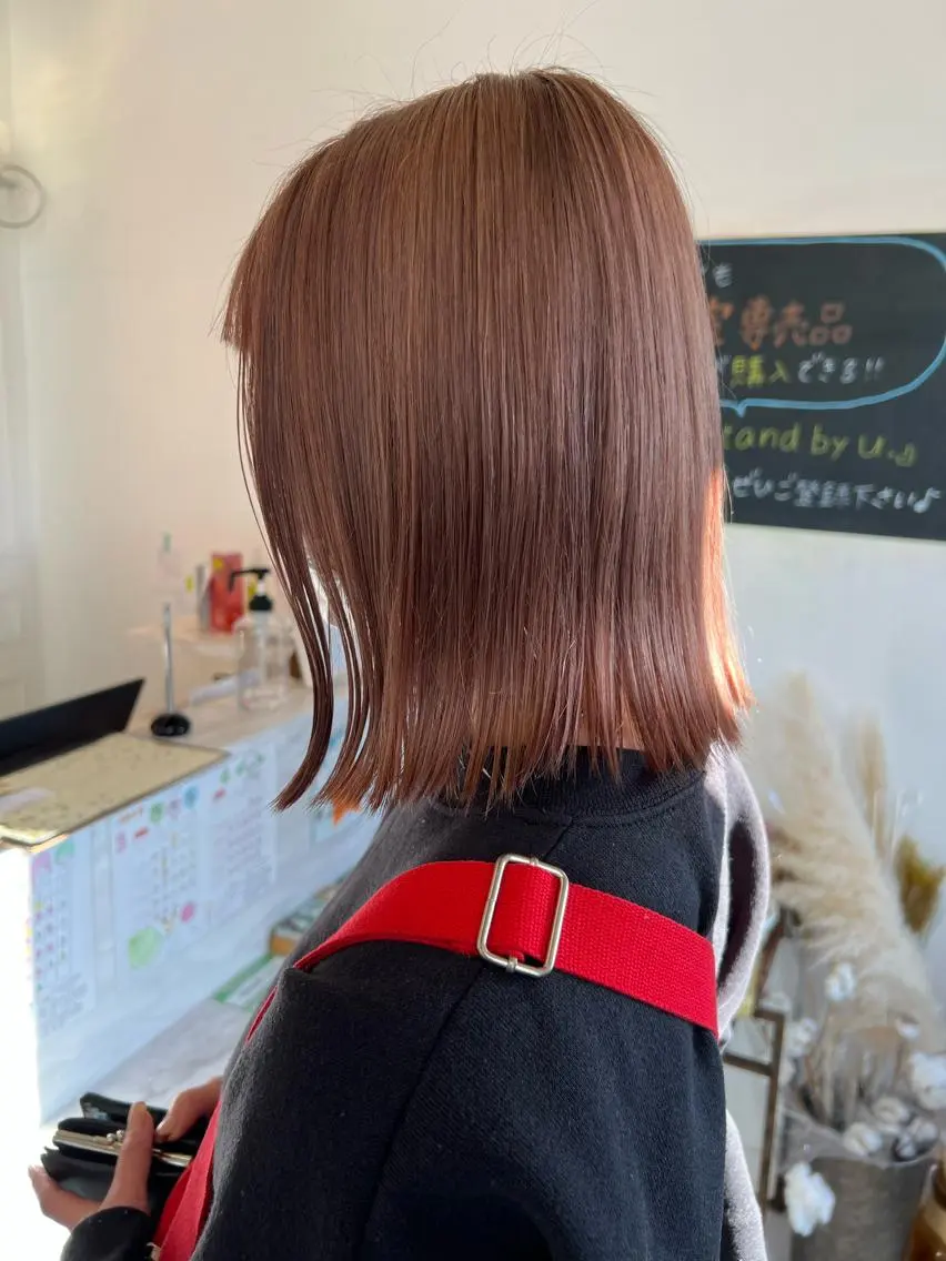 ミディアム 奥田 葵のヘアスタイル