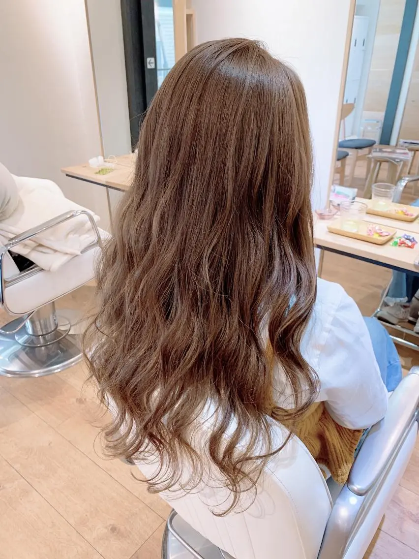 ロング カット ヘアカラー トリートメント ayano ．のヘアスタイル