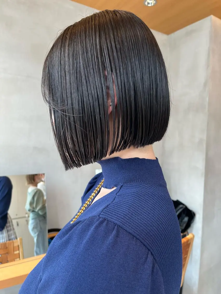 ミディアム 縮毛矯正ボブ&顔まわ レイヤー♡TOMOEのヘアスタイル
