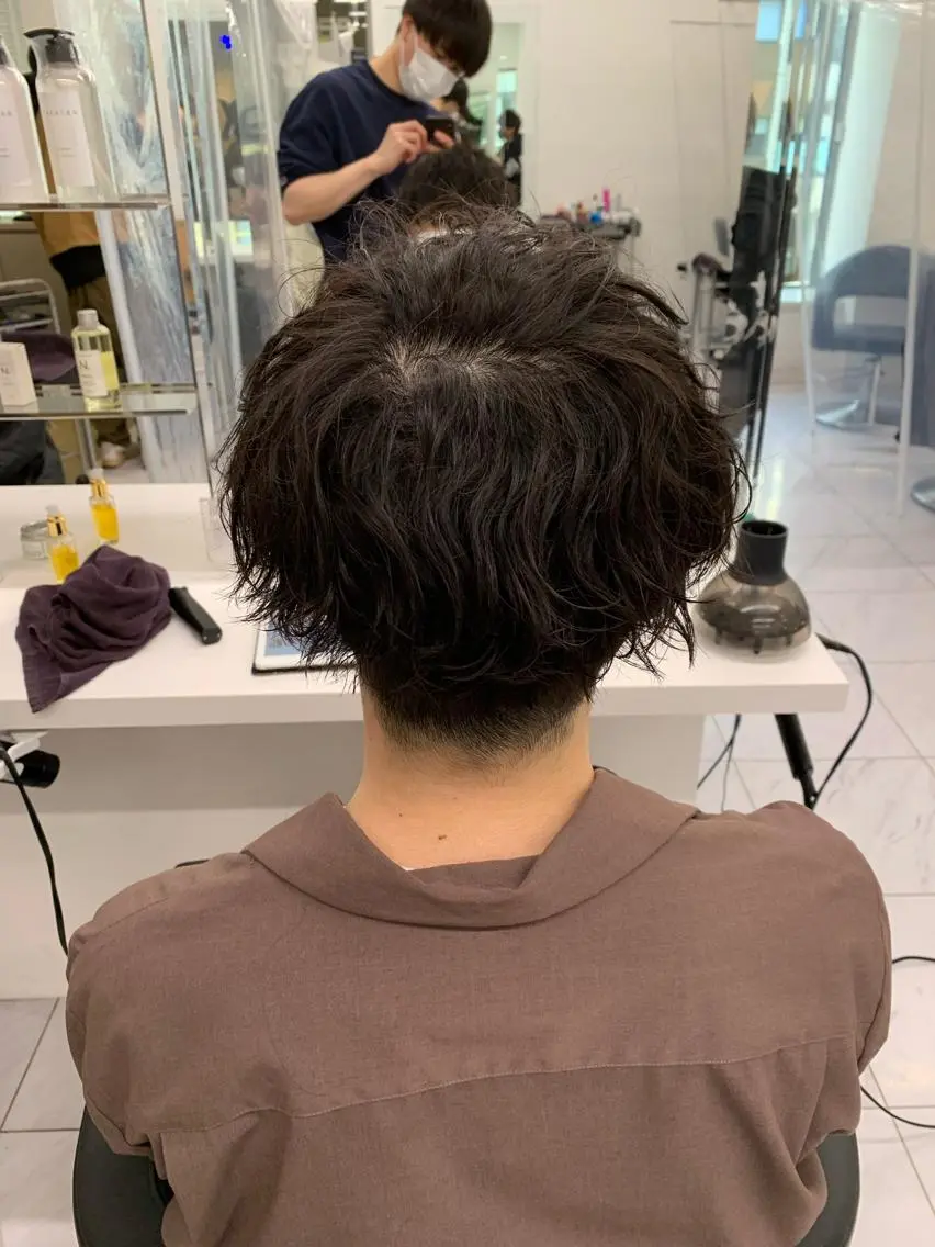 ショート カラー パーマ メンズ メンズパーマ特化 TAIGAのヘアスタイル