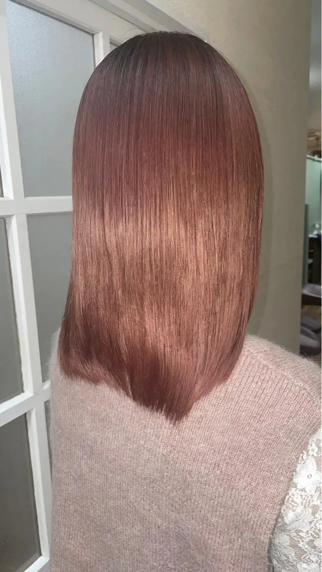 ミディアム カラー 堀谷 彩花のヘアスタイル