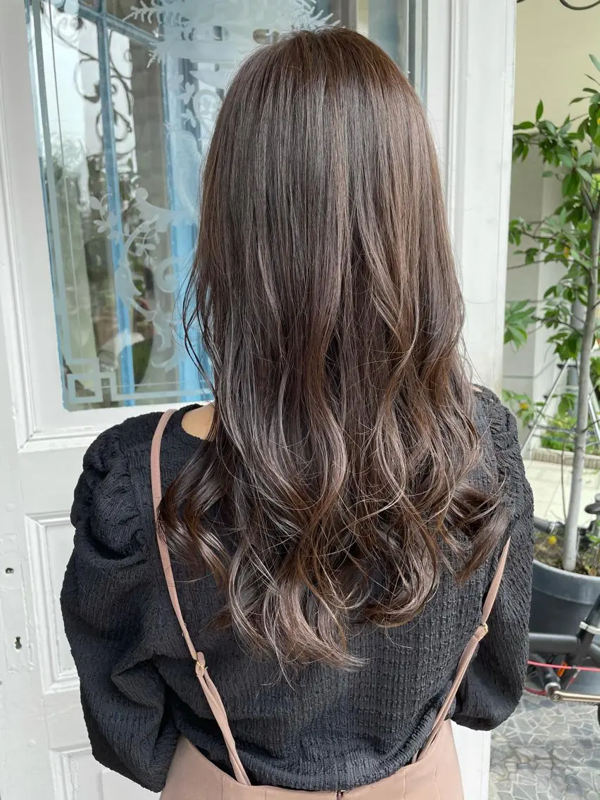 ロング カラー 渡辺 瑠美のヘアスタイル
