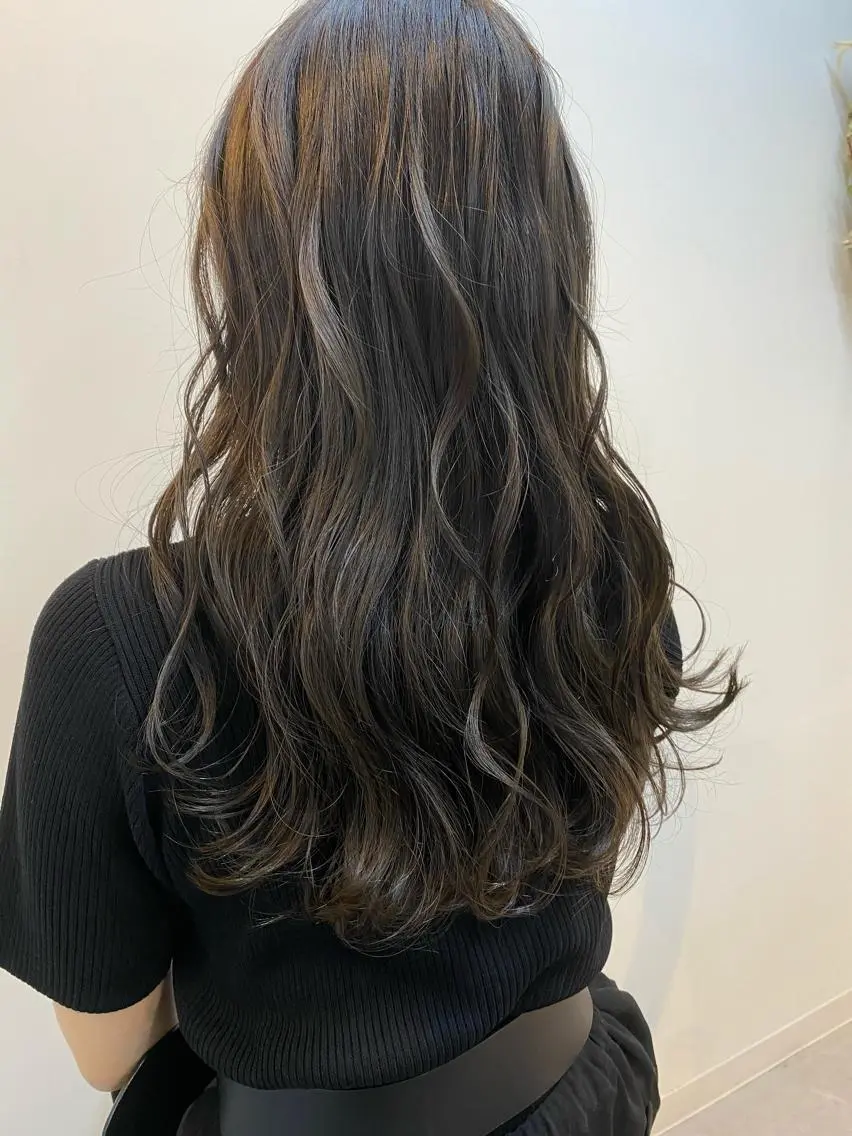 ロング カット ヘアカラー トリートメント 透明感/ツヤ髪/ さら艶/前田祥汰のヘアスタイル