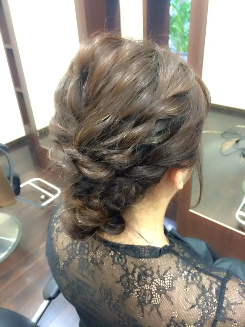 セミロング ロング ヘアアレンジ 結婚式・ブライダル 三つ編み 沢田 瞳のヘアスタイル