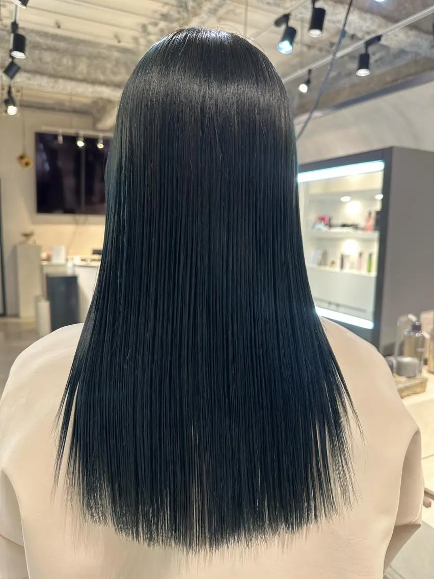 ロング ［HOI］ ユウキのヘアスタイル