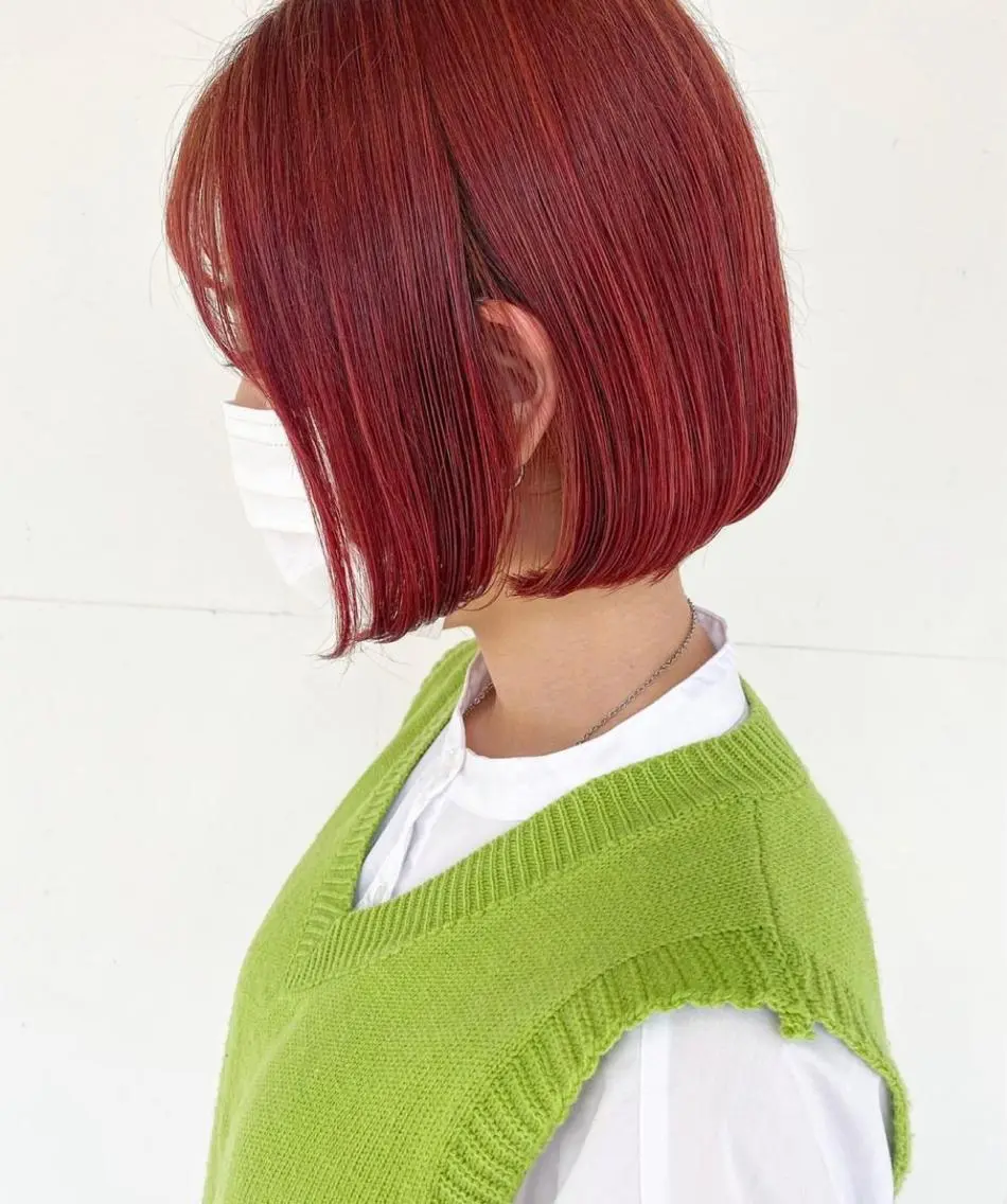 ショート カラー ブリーチ カット ヘアカラー トリートメント SHICENEケイ レイヤーカット🦋のヘアスタイル