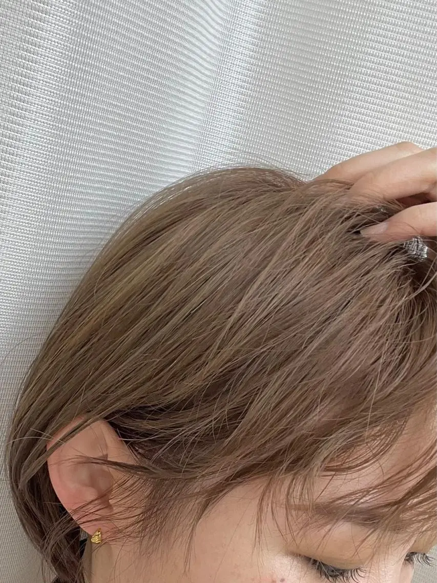 ショート カラー ヘアアレンジ ブリーチ IVY villa Suzu.のヘアスタイル