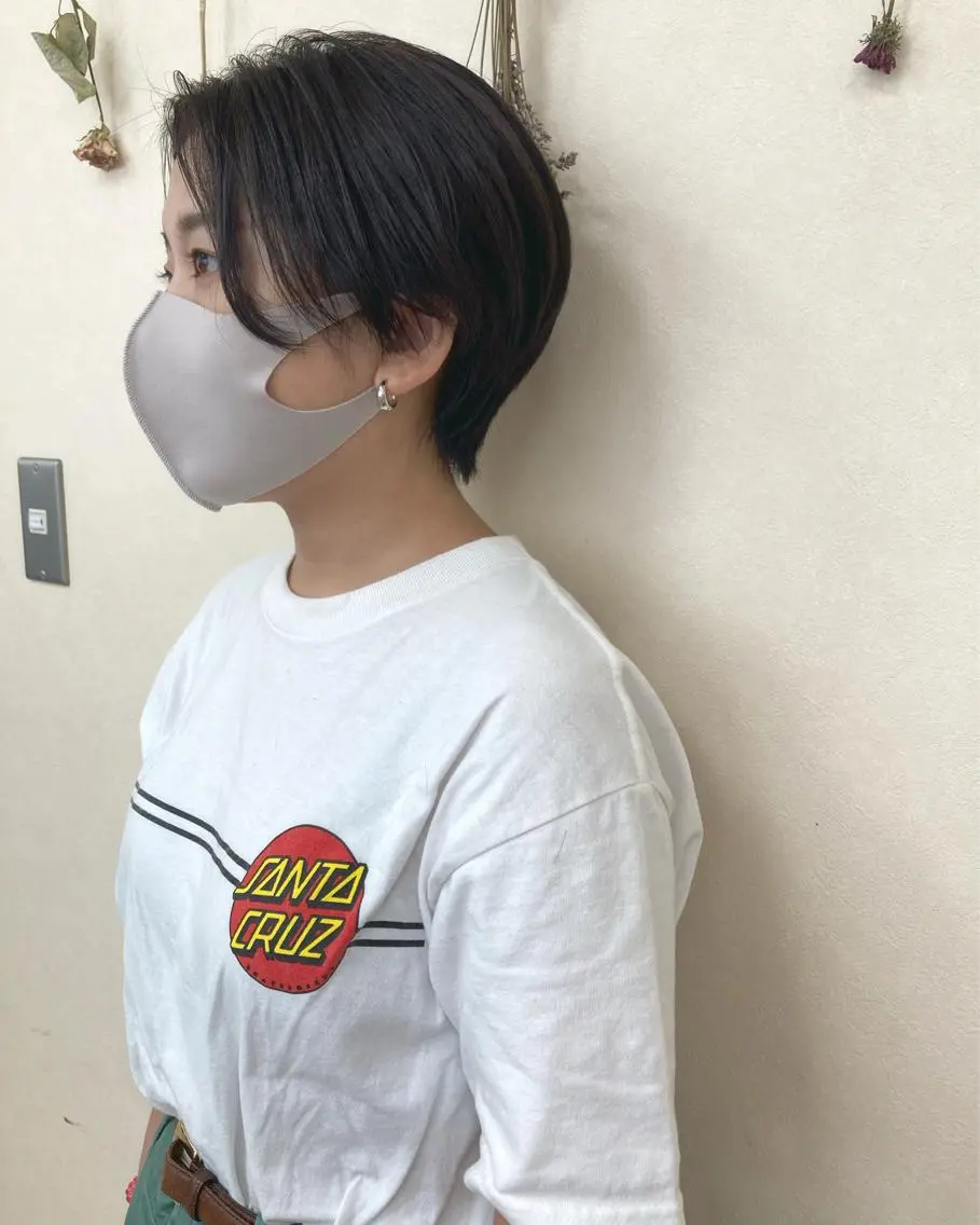 ショート カラー 切りっぱなしボブ ショートボブ ハンサムショート グレージュ ボブ カット ヘアカラー トリートメント 初めてのショート お任せください✂️のヘアスタイル
