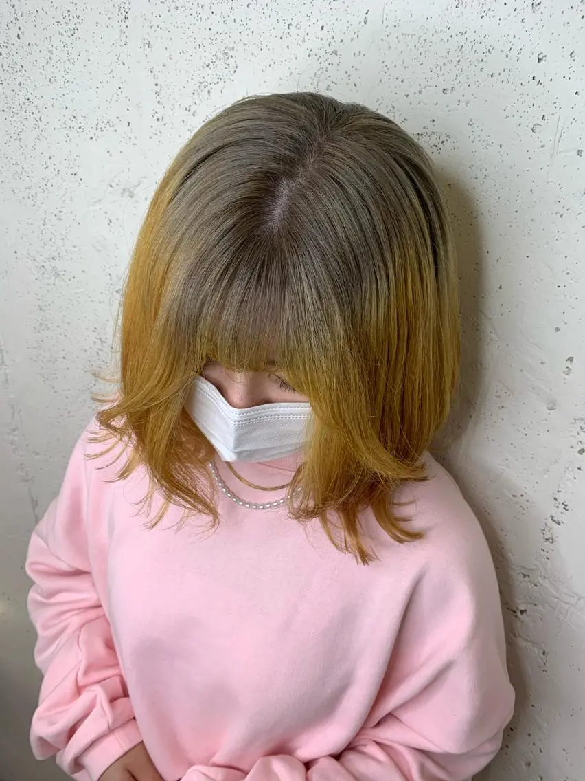 ショート カラー 透明感ハイトーン🦄 キラ🌈のヘアスタイル