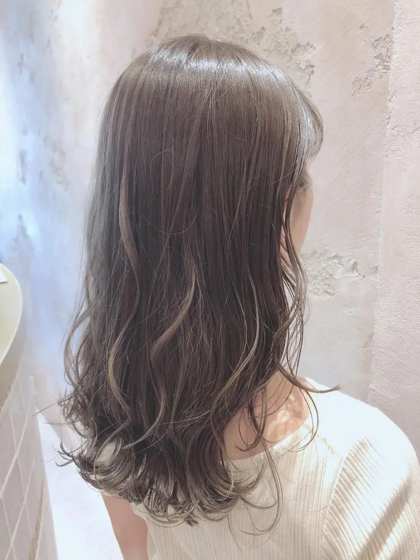 ミディアム クリスマス カット ヘアカラー トリートメント 代表山口ひな 髪質改善のプロのヘアスタイル