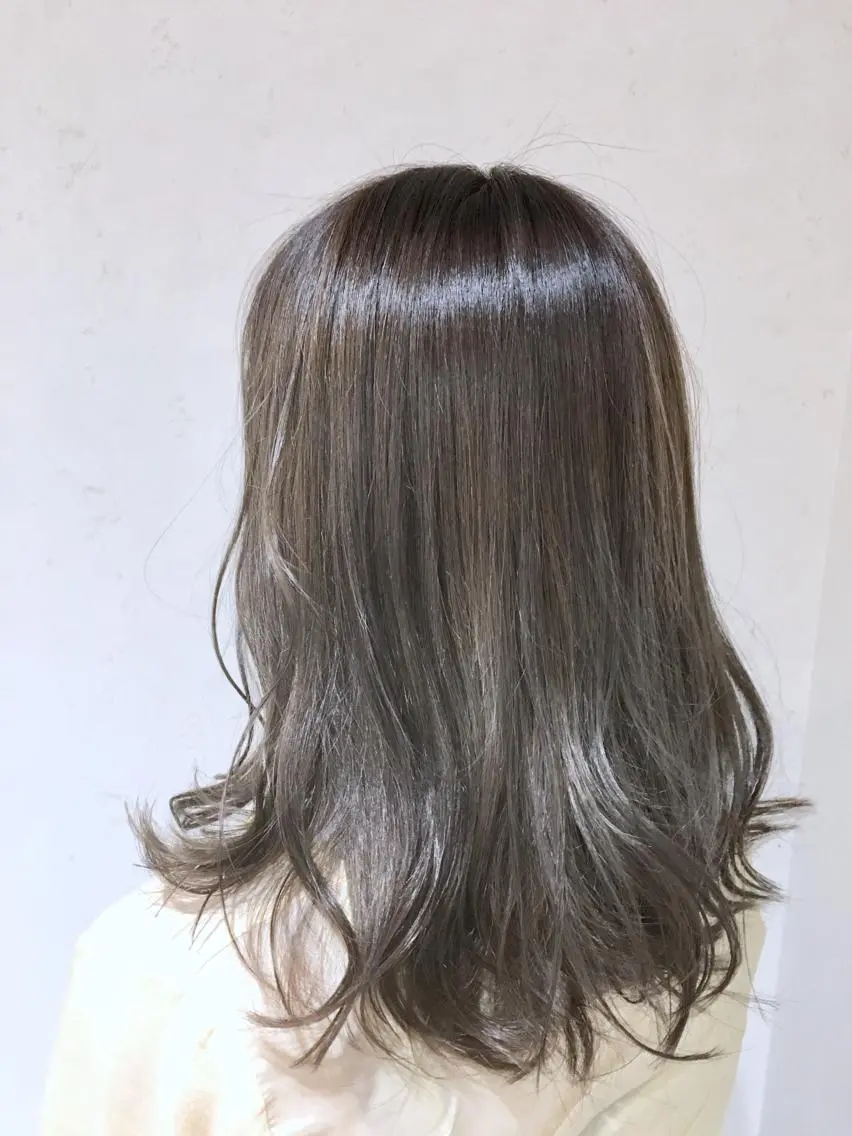 ロング カラー グレージュ ヘアカラー タワラ　ソウタ Directorのヘアスタイル