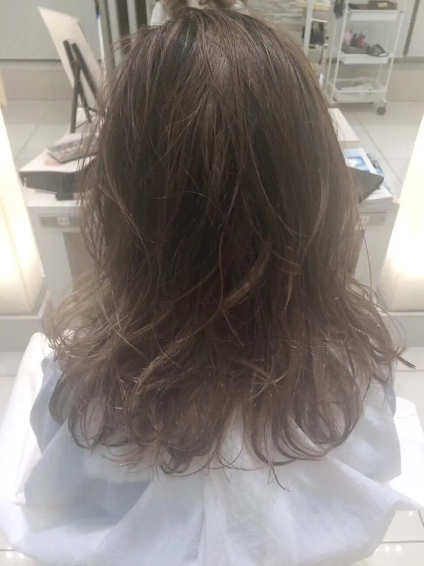 セミロング 新宿 木下拓哉のヘアスタイル