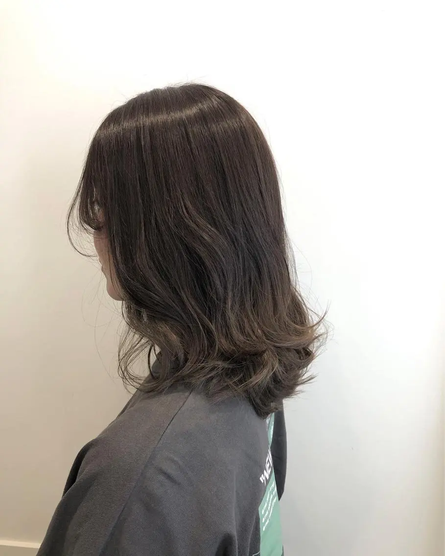 ミディアム カラー グラデーションカラー 🫧こおりやま なつみ🫧のヘアスタイル
