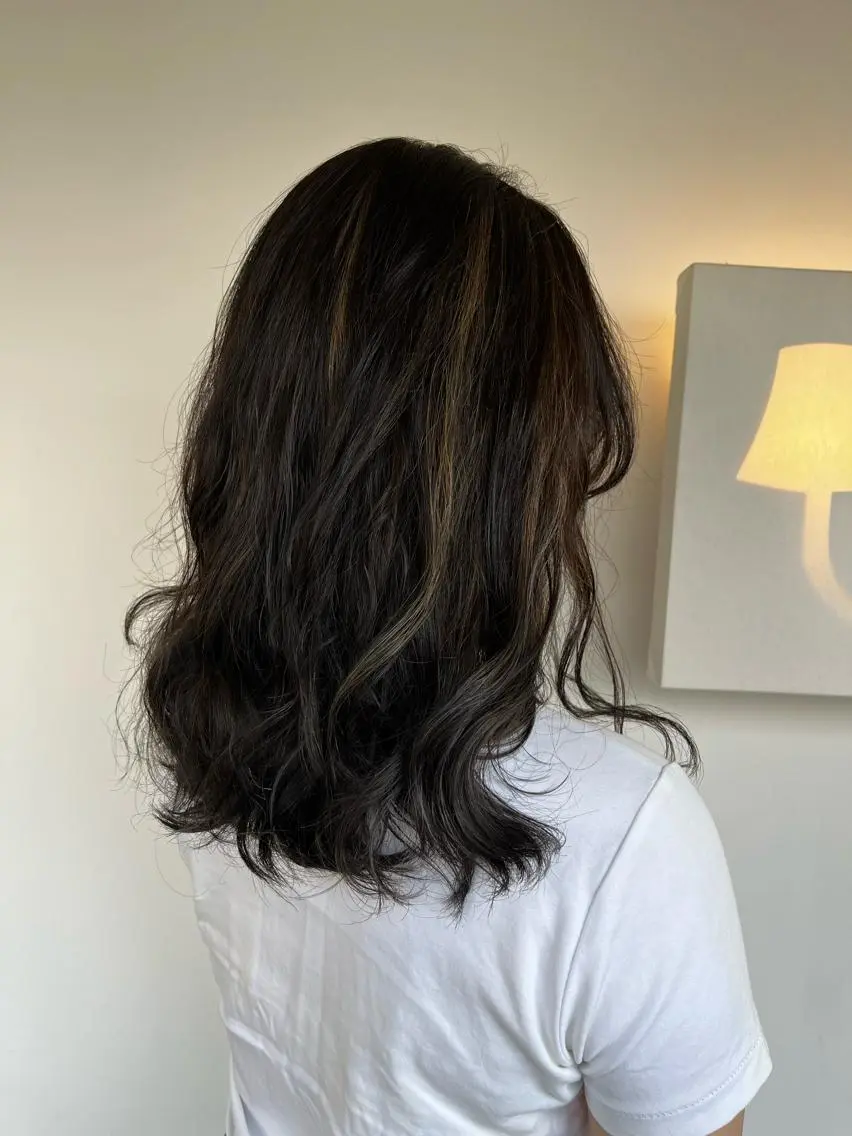 ミディアム ハイライト おせ ちさとのヘアスタイル