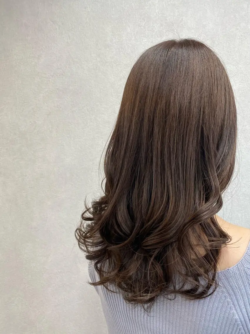 ロング カラー アッシュ バイオレットカラー バイオレットアッシュ tocca 💜石田愛結💜のヘアスタイル