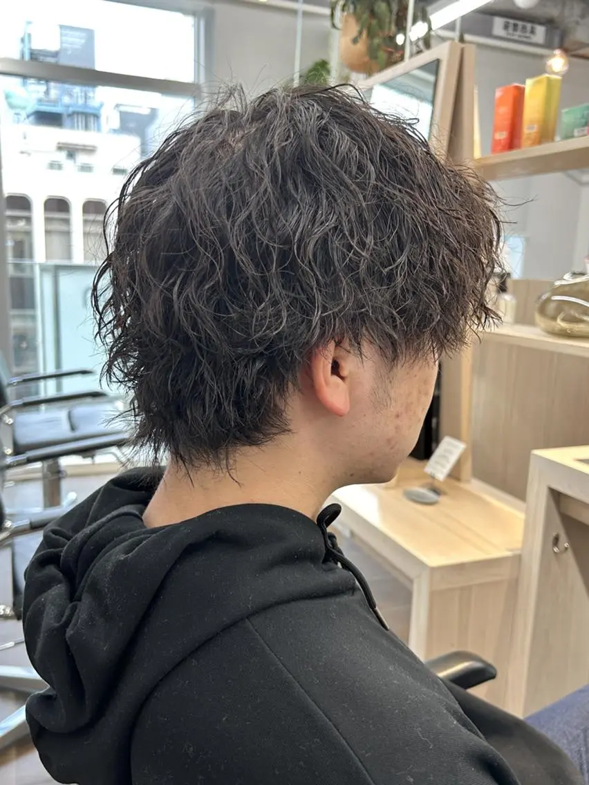 ショート メンズ パーマ メンズパーマ ツイストスパイラルパーマ ショートヘア ニュアンスパーマ スパイラルパーマ カット パーマ メンズパーマ/ メンズカット/タクヤのヘアスタイル