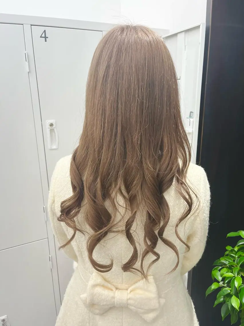 ロング カラー ヘアカラー トリートメント ヘアセット 🎀透明感 カラー🎀ミズキのヘアスタイル