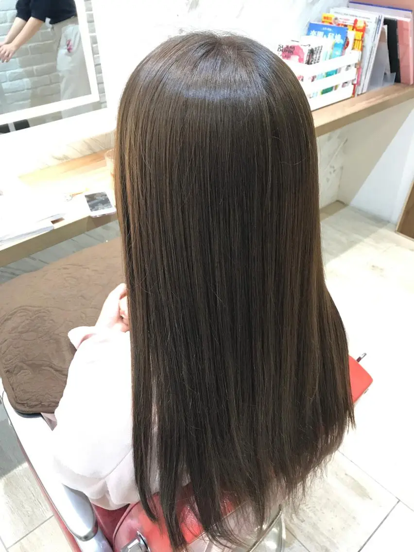 ロング カラー アッシュ アッシュブラウン ブルーカラー ブラウンカラー 小倉 聖也のヘアスタイル