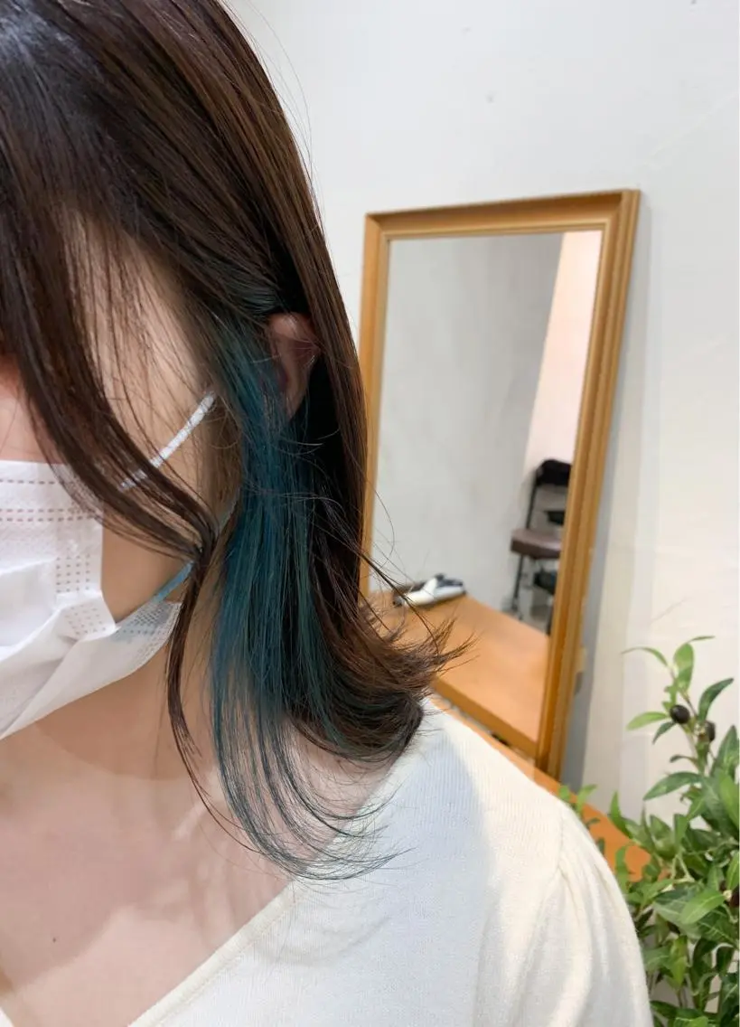 ミディアム カラー イヤリングカラー インナーカラー トリートメント /カラー/NAOKIのヘアスタイル
