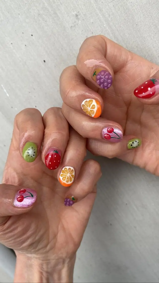 ショート カラー ネイル tetty nailsalonのネイルデザイン